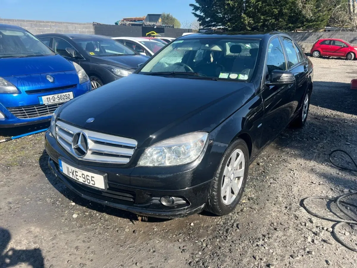 2011 Mercedes C200 Not Damaged drive away - Image 4