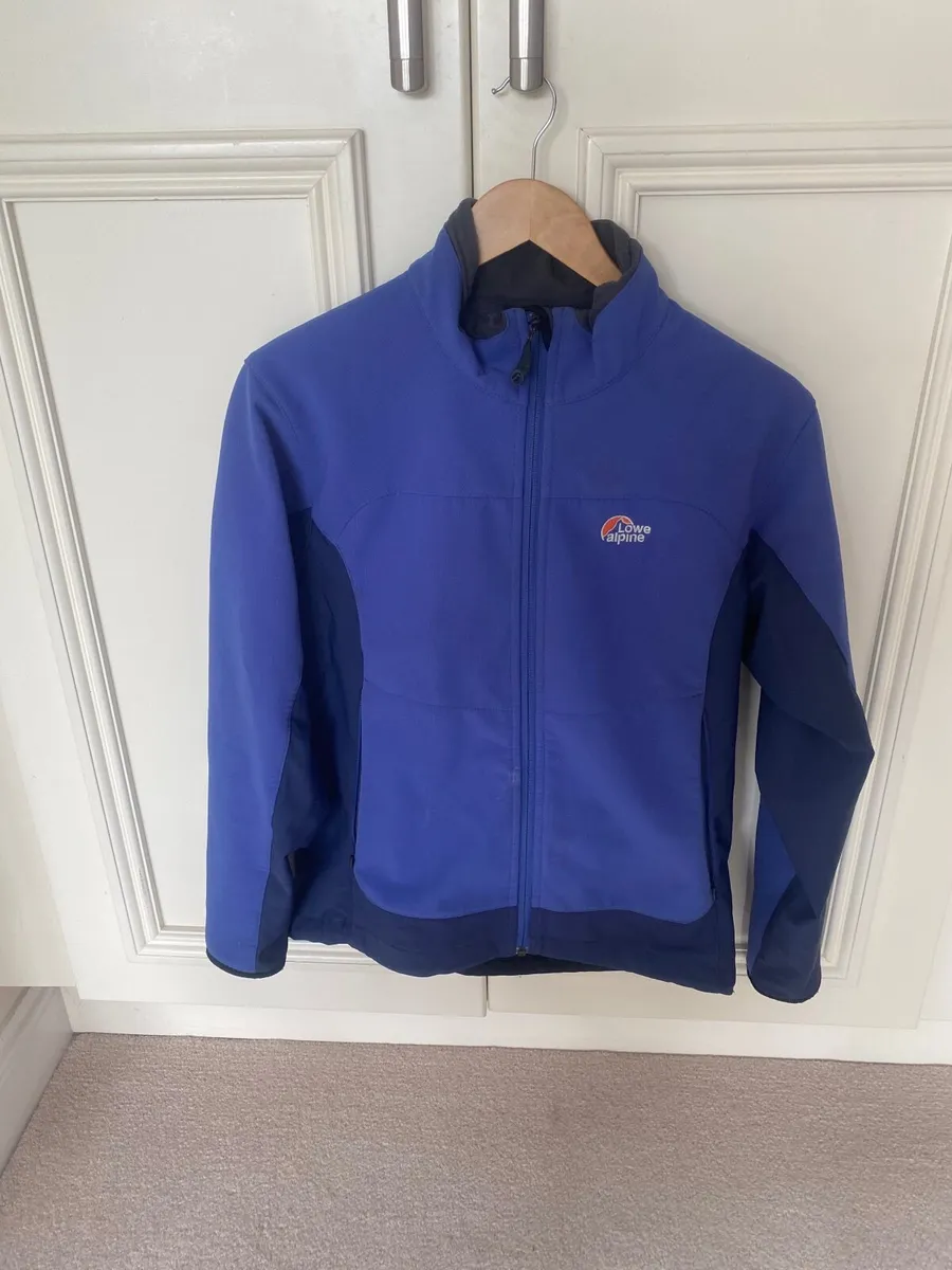 Lowe Alpine Soft Shell Jacket Size Medium - Image 2