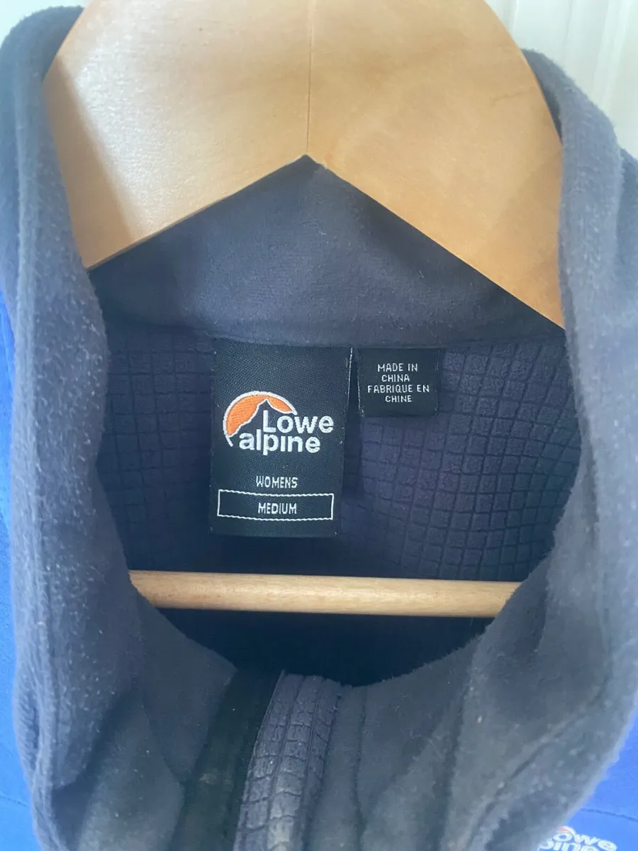Lowe Alpine Soft Shell Jacket Size Medium - Image 3