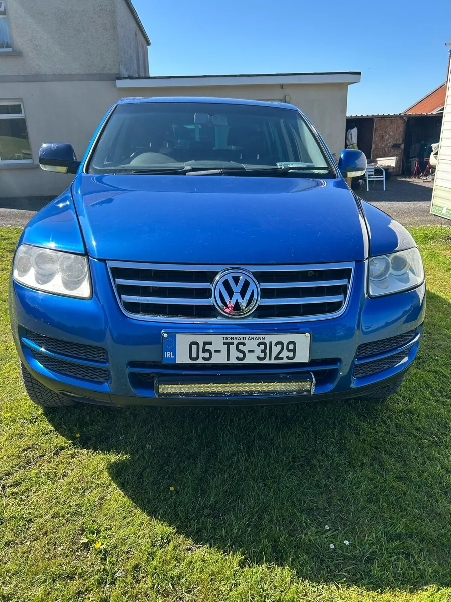 VW Touareg 2.5 TDI Crewcab - Image 1