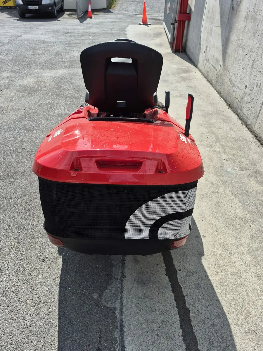 New  solo by Alko ride on mower - Image 3