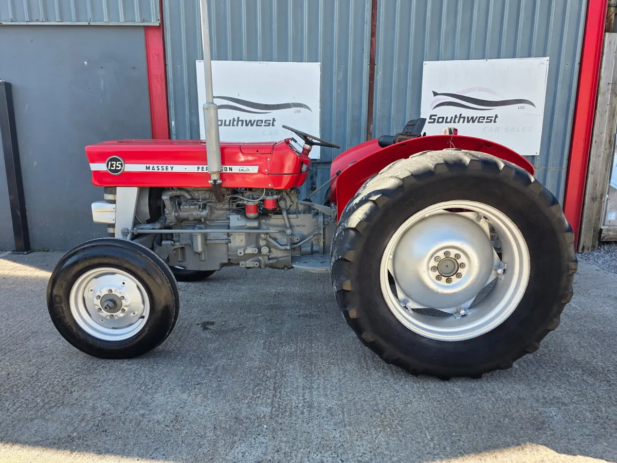 1970 Massey Ferguson 135 - Image 3