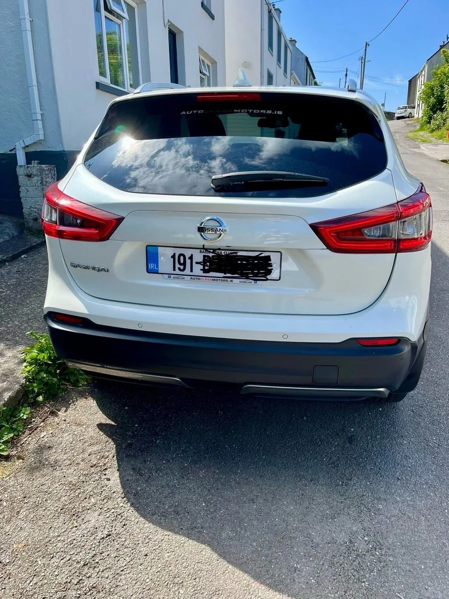 Car - Image 3