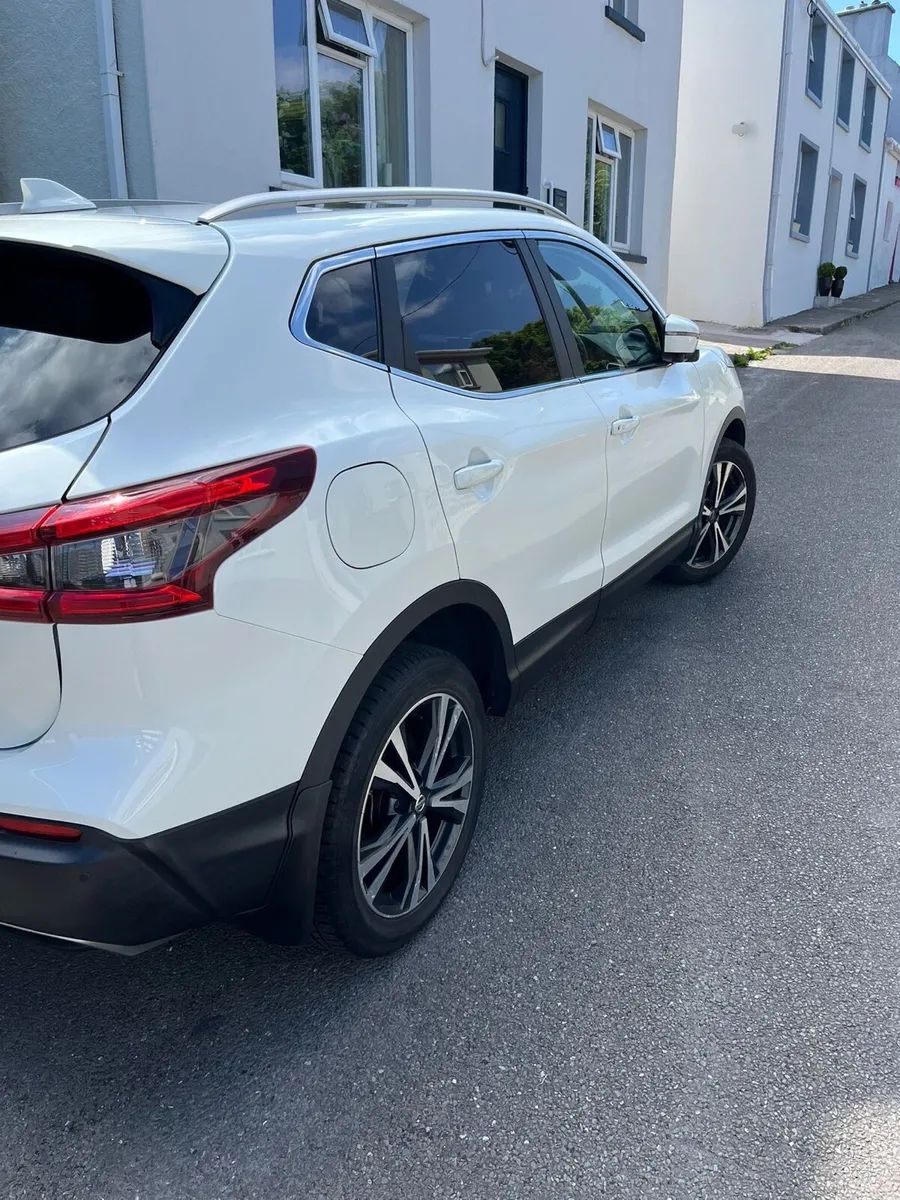 Car - Image 4