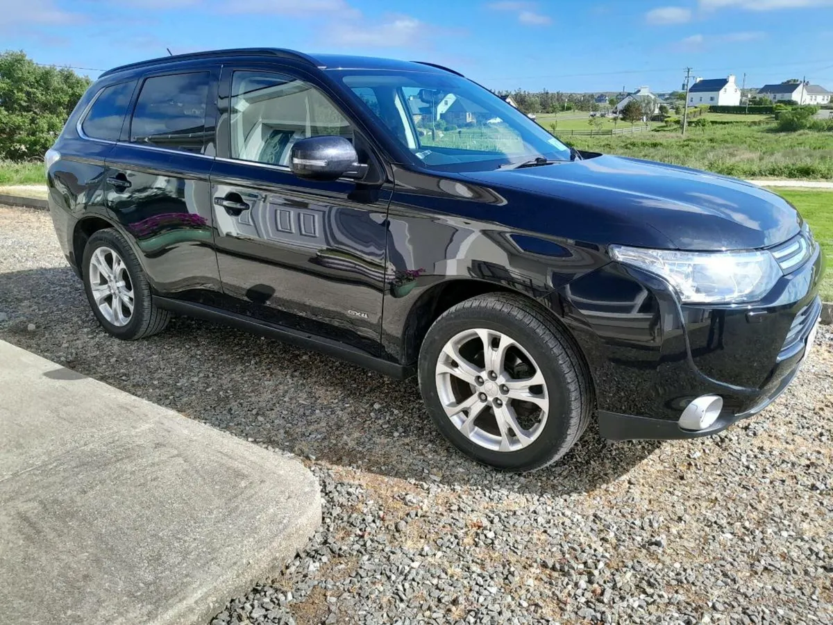 Car - Image 3