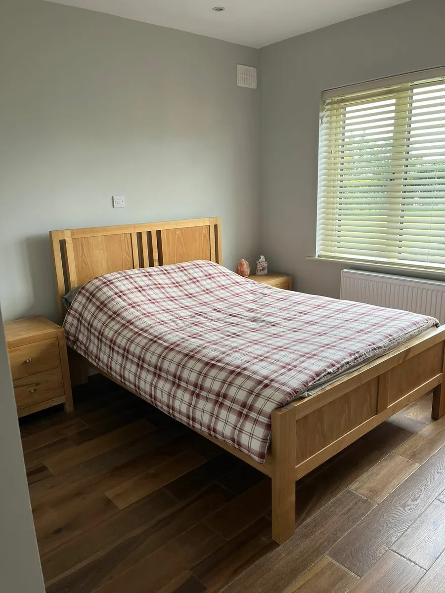 Oak Double Bed and lockers - Image 2