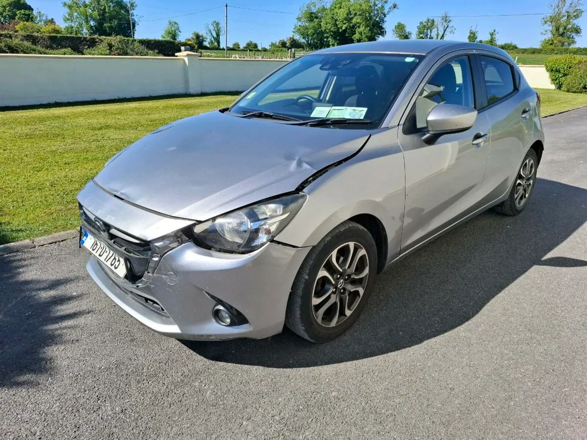 16 mazda 2 petrol - Image 3