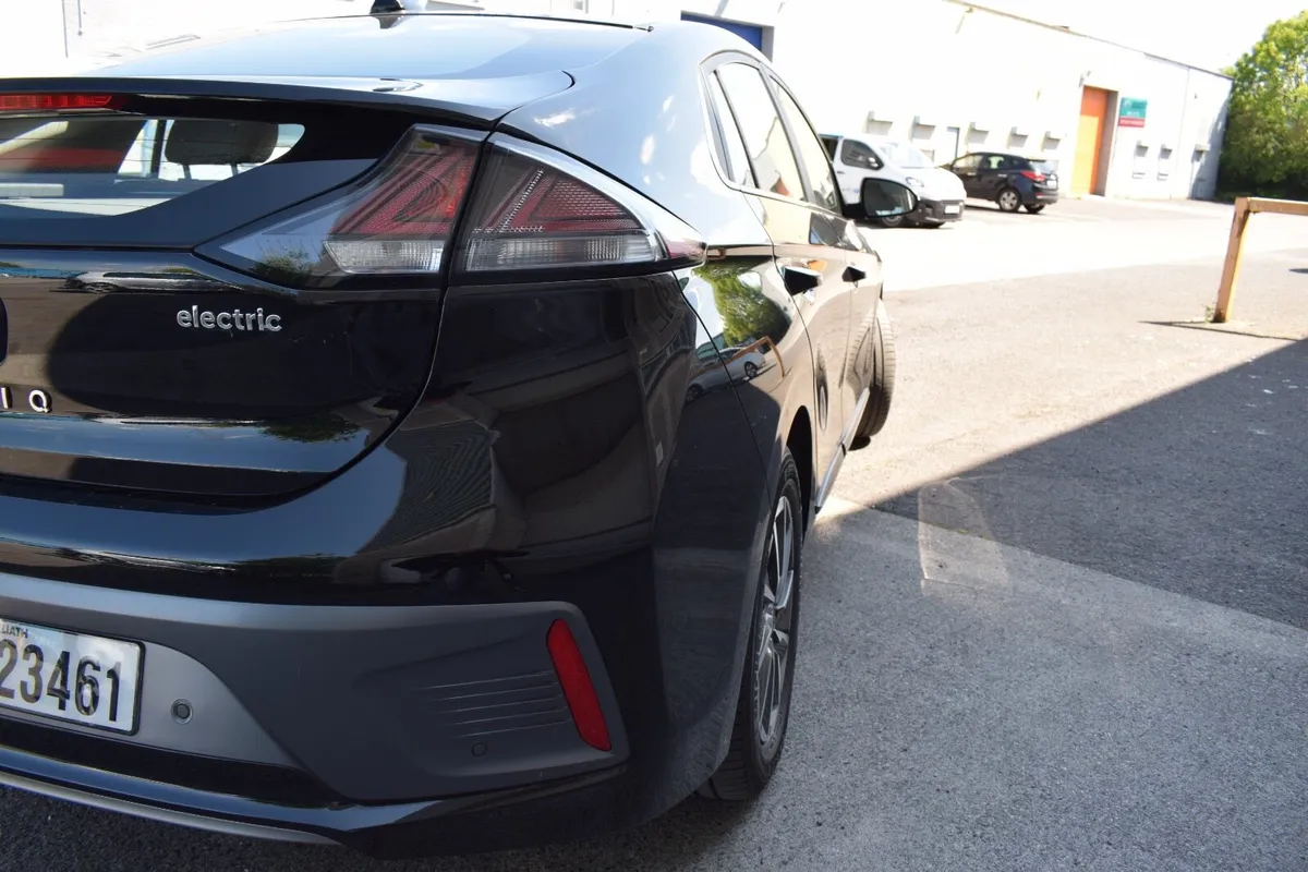 Hyundai IONIQ 2022, low milage only 24057 klms - Image 4