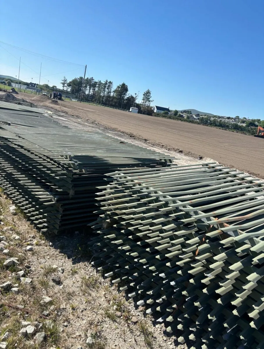 SECURITY FENCING - Image 1