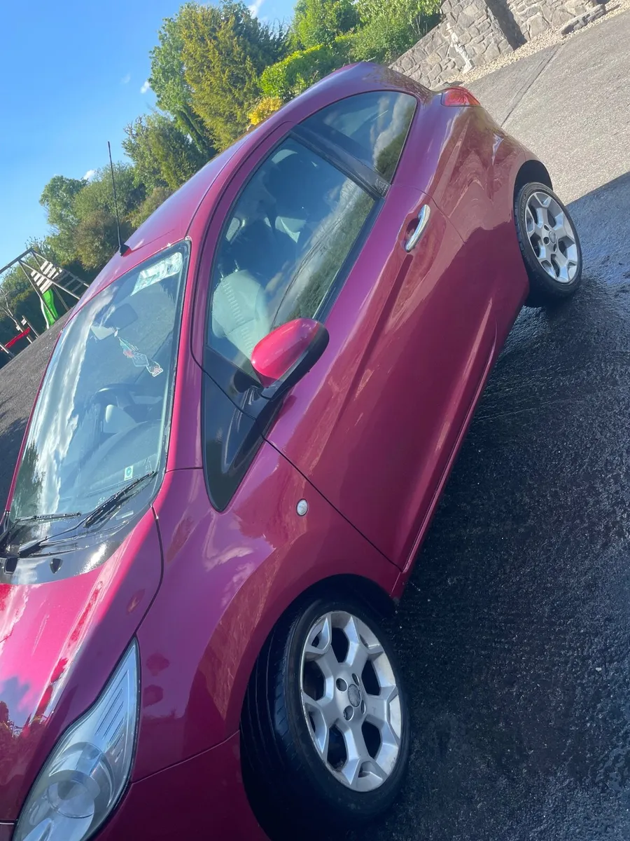 Ford KA 2010 - Image 1