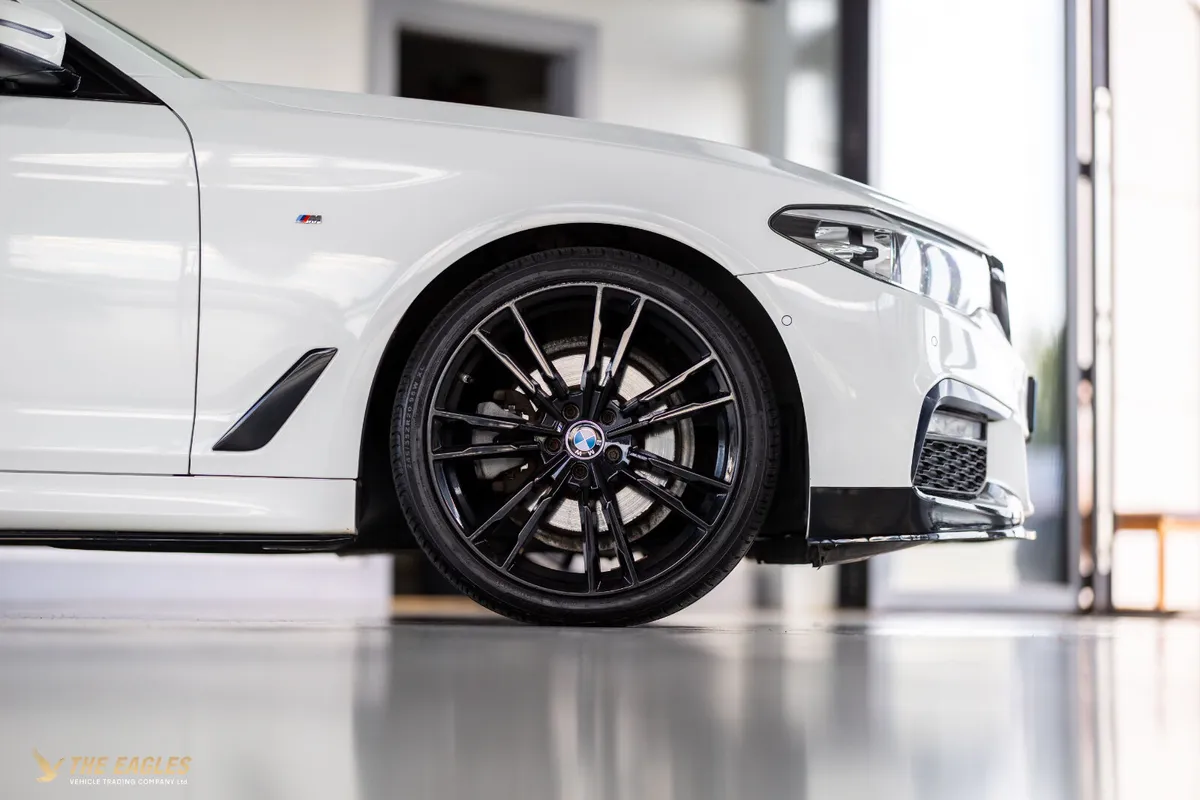 BMW 5-Series D G30 M SPORT 4DR AUTO - Image 4
