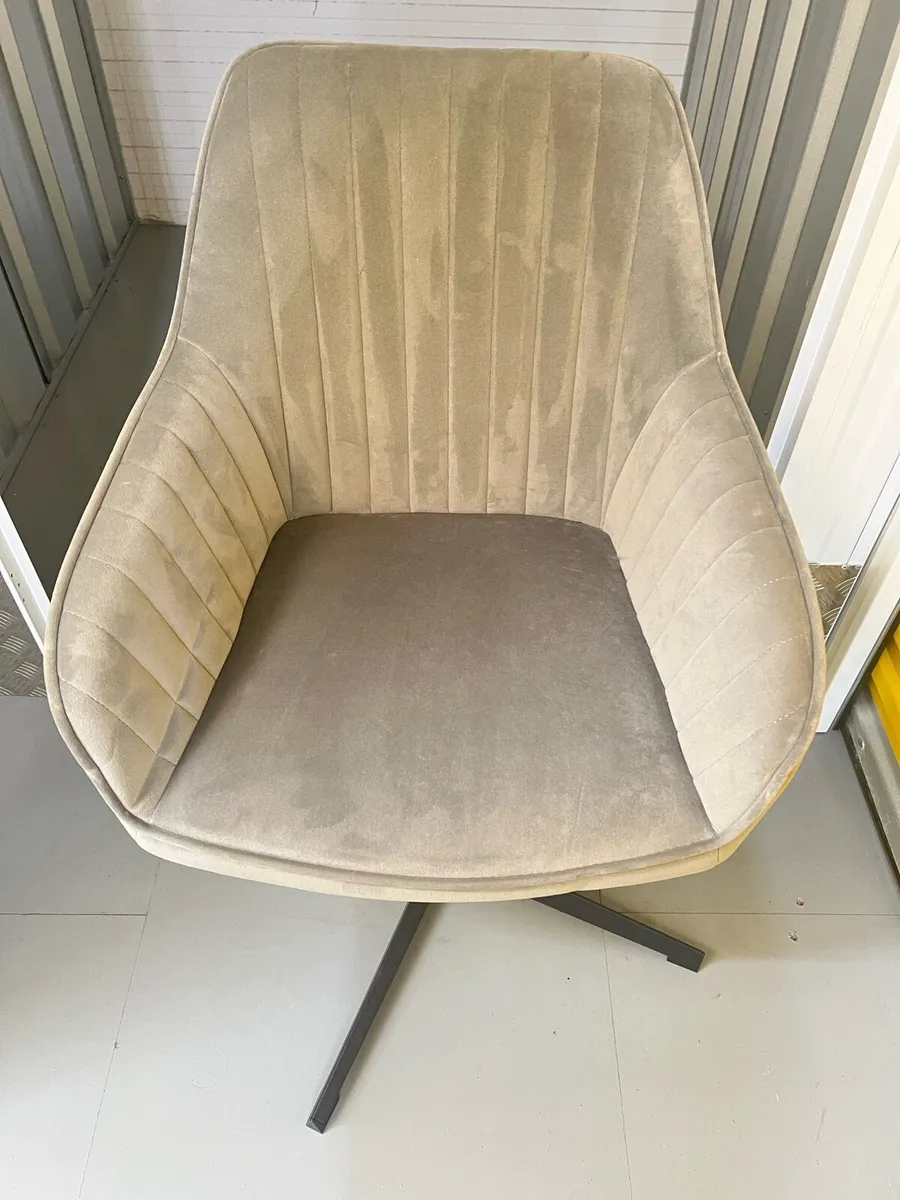 Office chair - Image 2