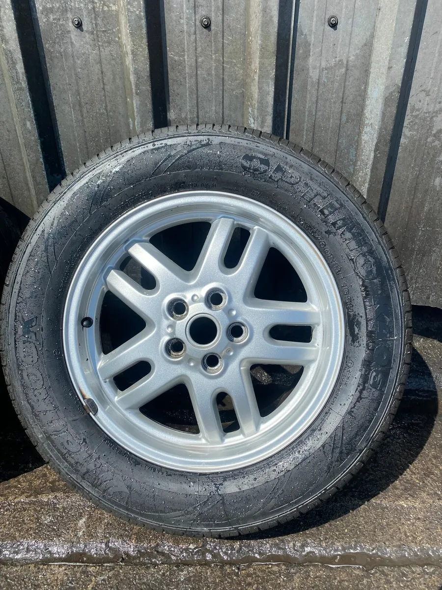 18 Inch Land Rover alloys - Image 2