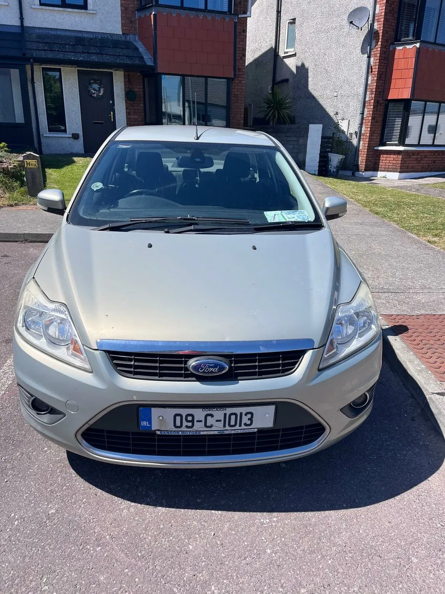 Ford Focus Ghia - Image 1