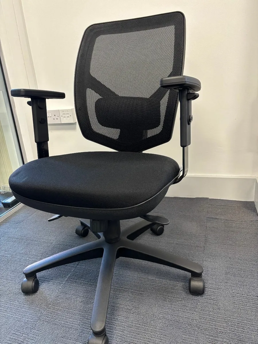 Black Office swivel chair - brand new - Image 1