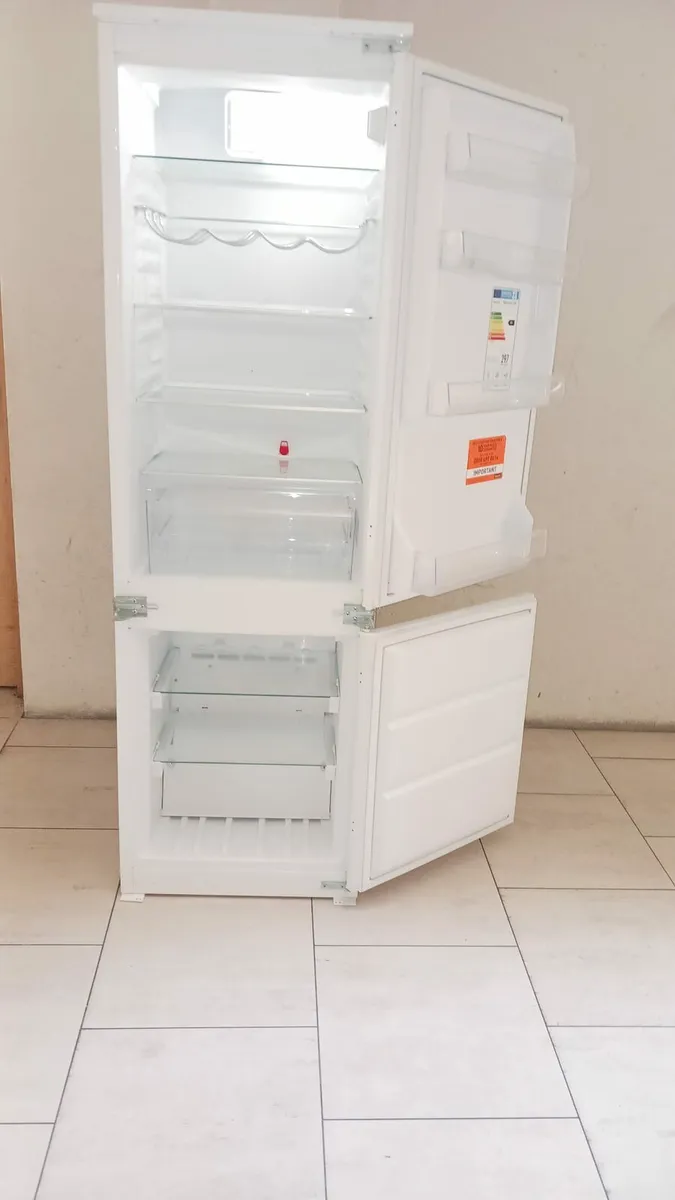 Fridge freezer - Image 2