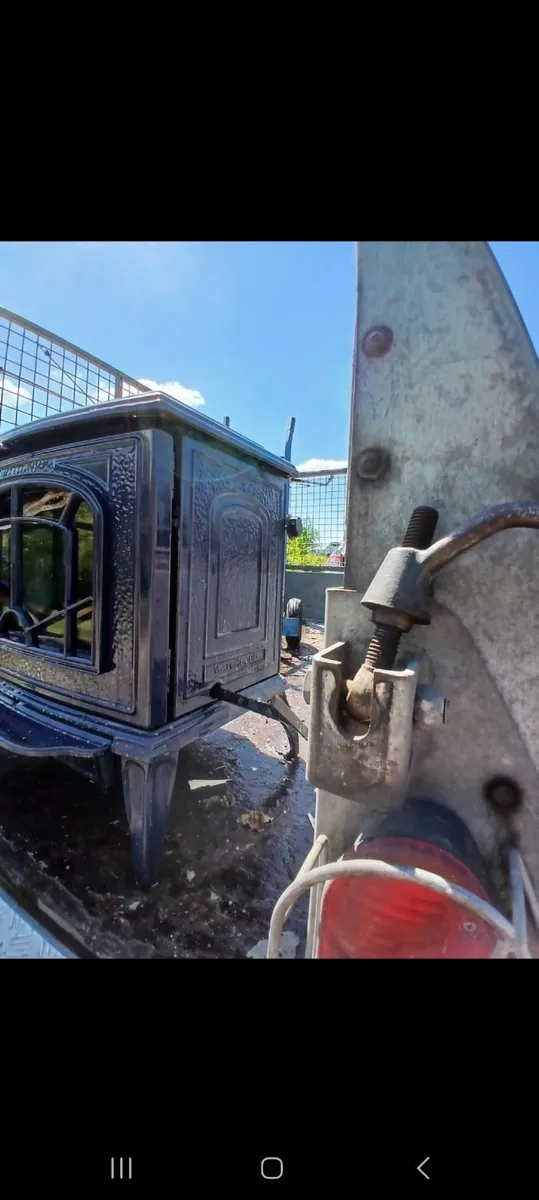 Stove - Image 1