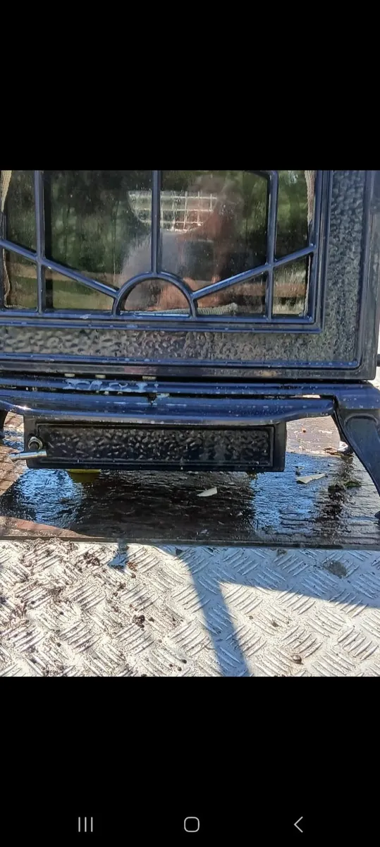 Stove - Image 2