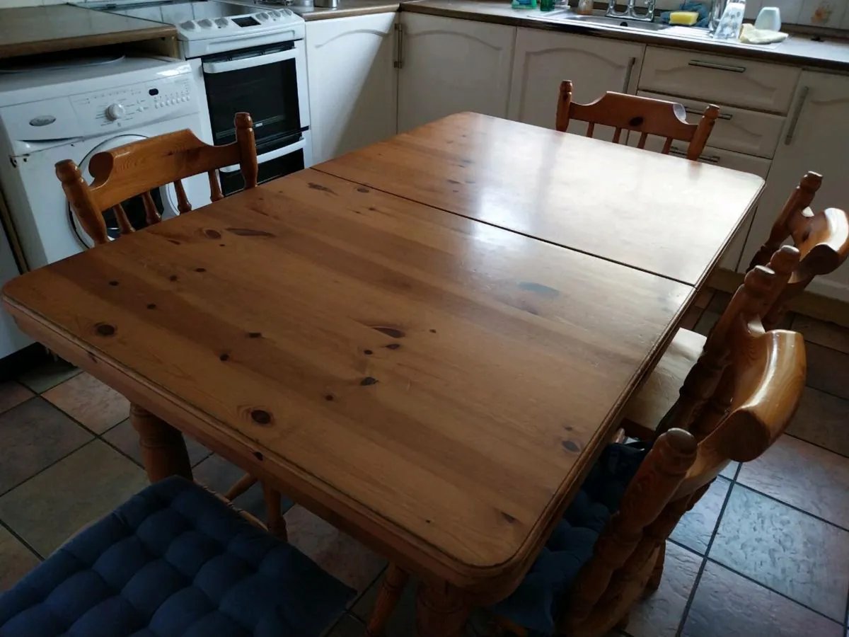 Kitchen Table Pine