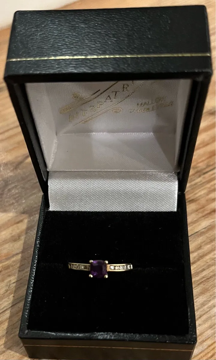 9 ct Gold Amethyst Ring - Image 2