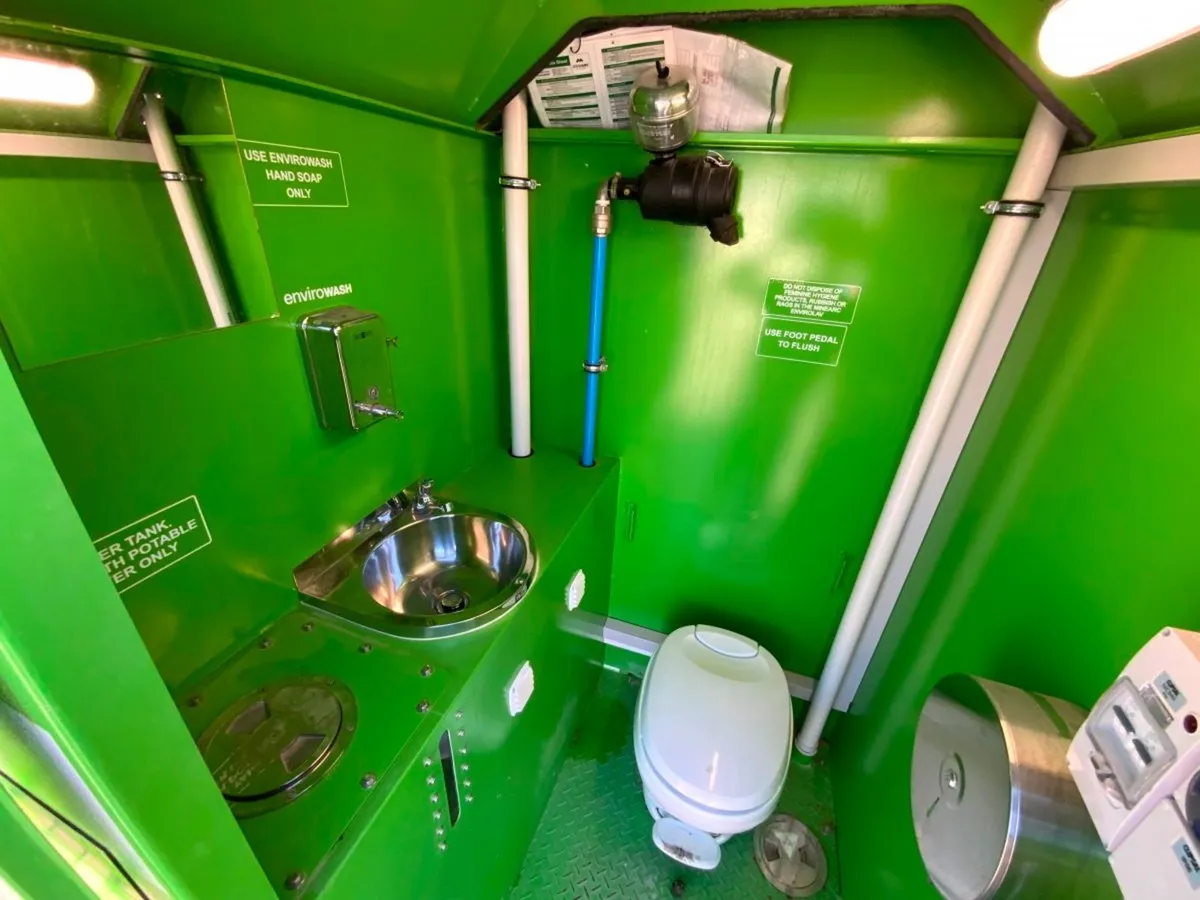 MINEARC   SELF CONTAINED PORTABLE TOILET. - Image 3