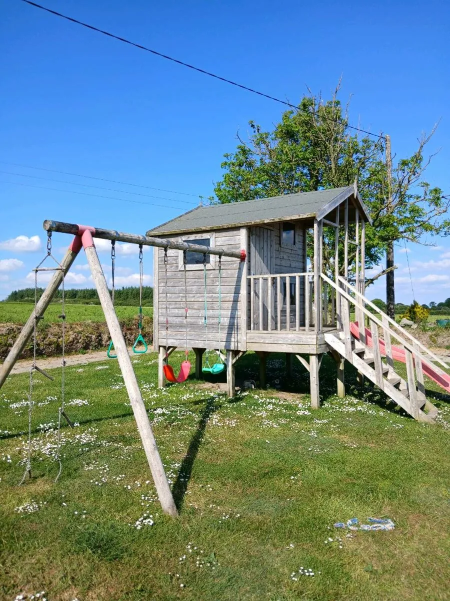 Play House / Tree House - Image 1