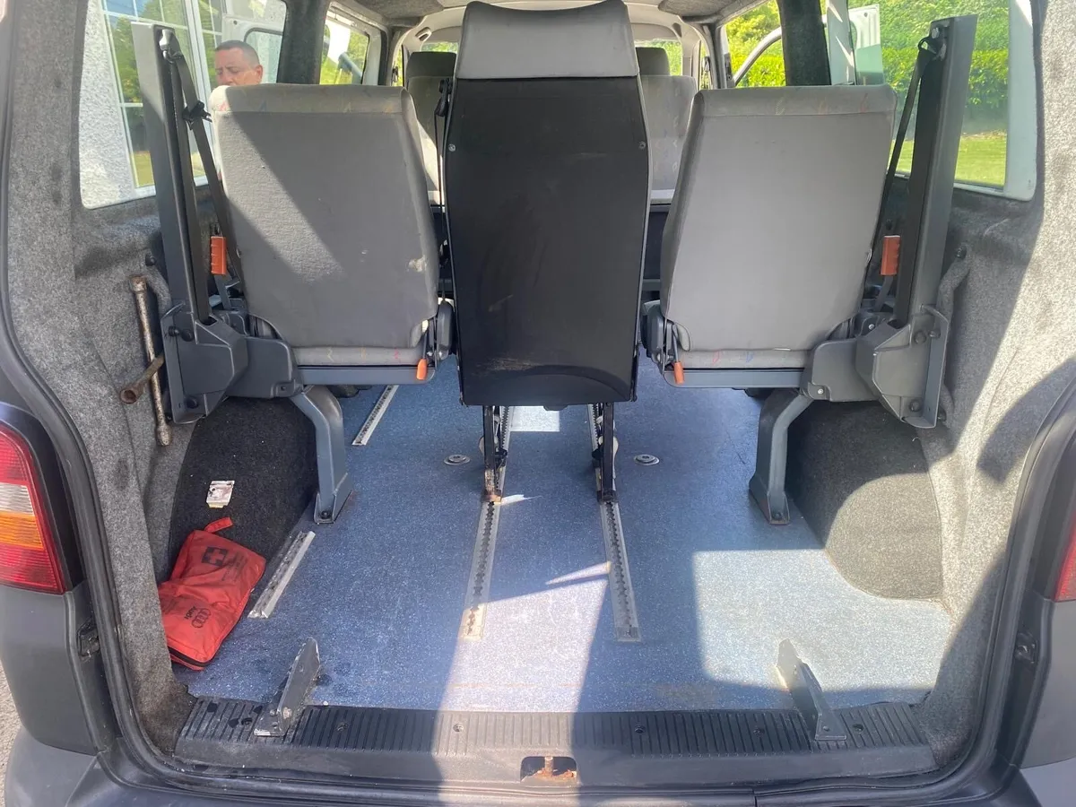 volkswagen transporter minibus - Image 4