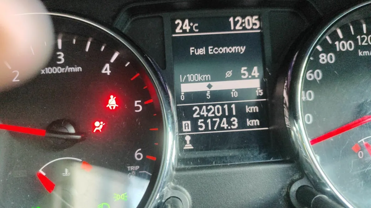 Nissan Qashqai 2013 - Image 2