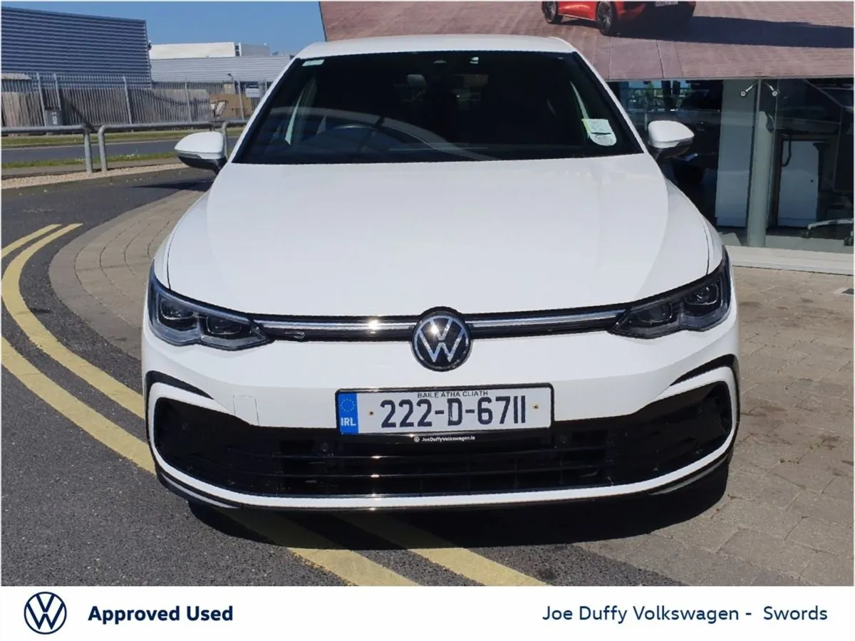 Volkswagen Golf 1.5 Etsi 130HP R-line DSG Mhev - Image 4