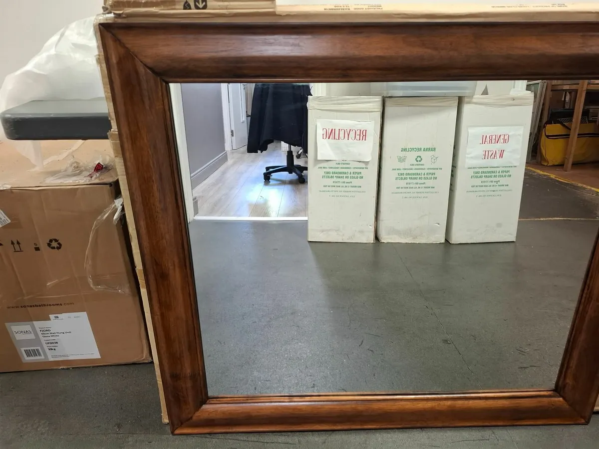 Hotel Clearance Lounge Furniture and Mirrors - Image 1