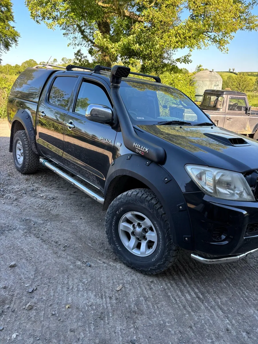 Toyota Hilux - Image 1