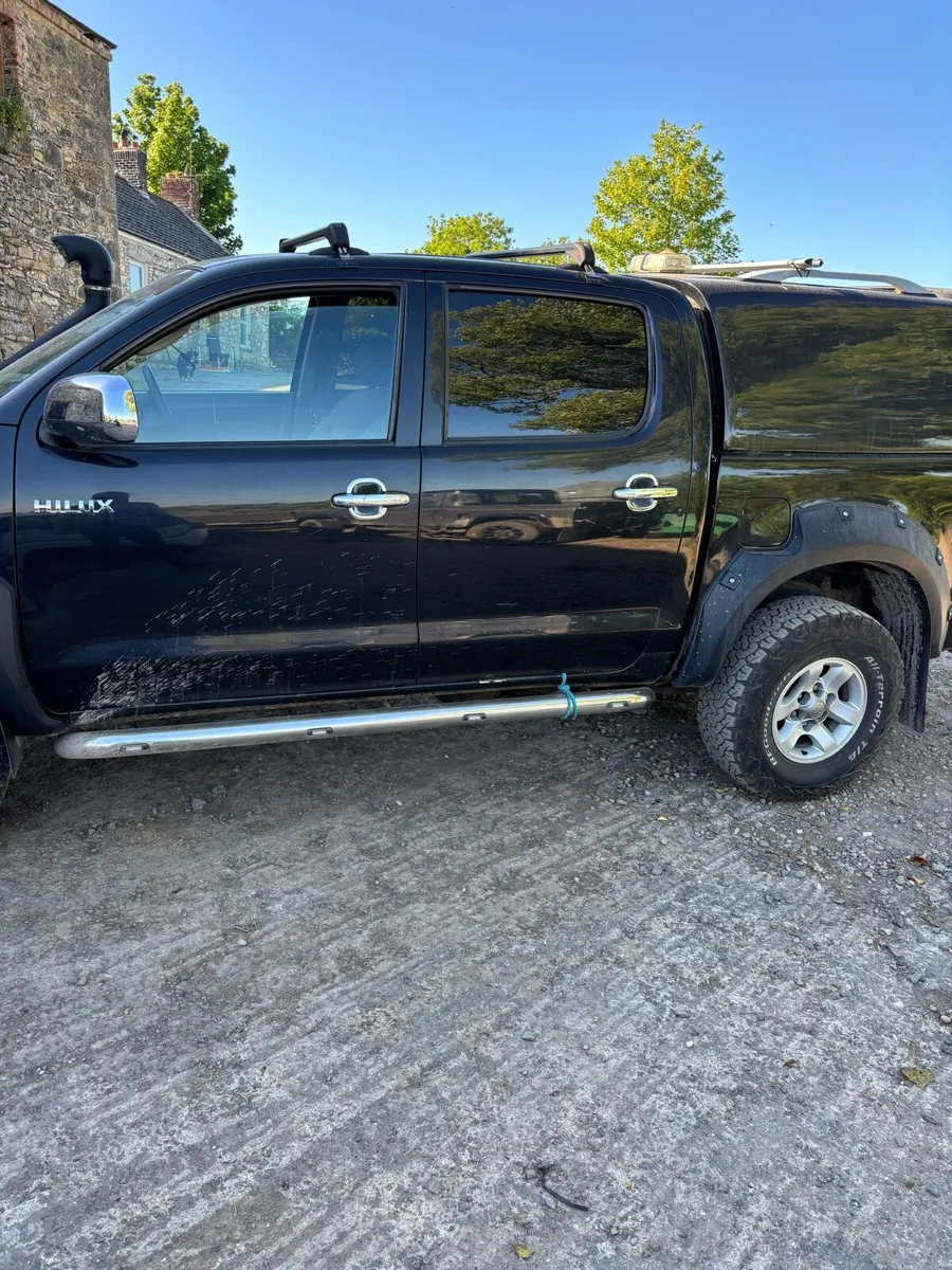 Toyota Hilux - Image 4