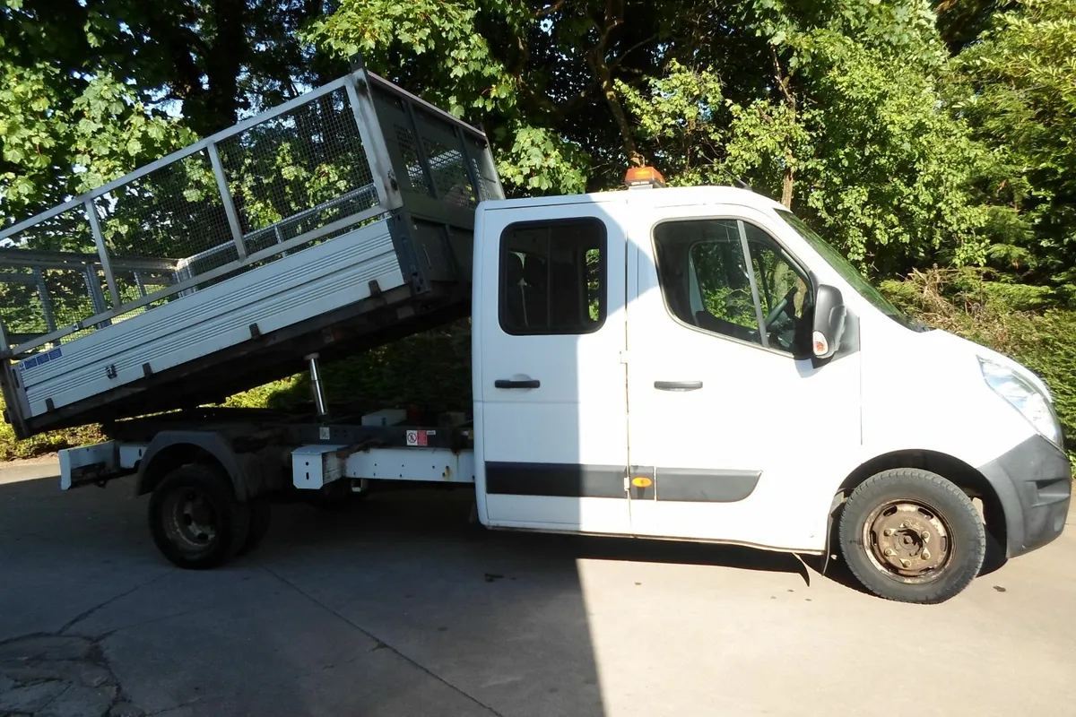 Renault Master 3.5 ton tipper - Image 1
