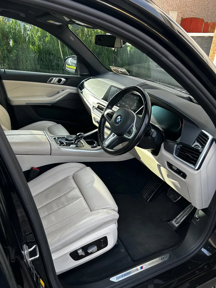 BMW X5 2021 - Image 4