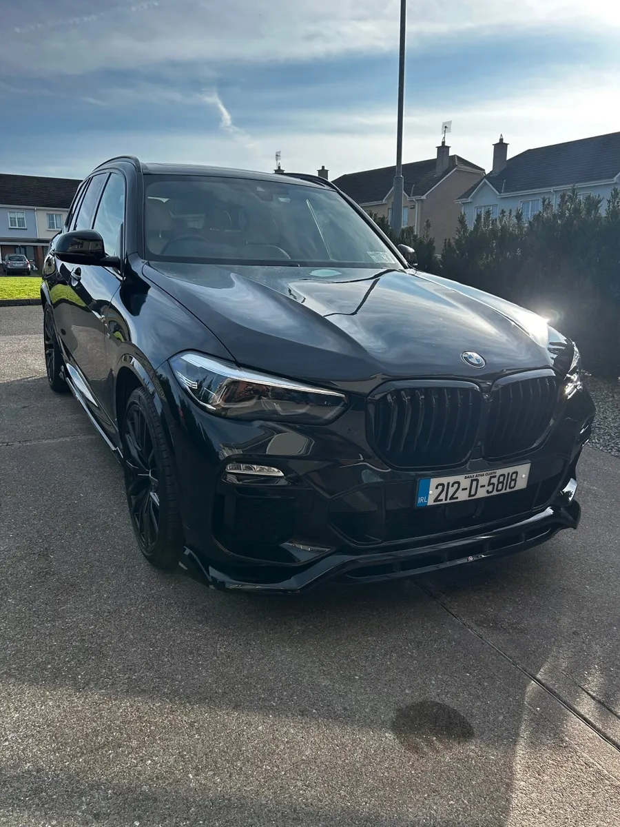 BMW X5 2021 - Image 1
