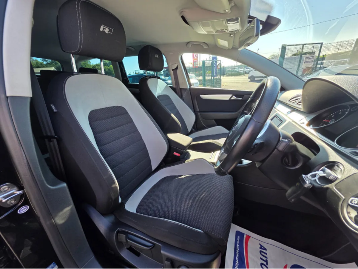 Volkswagen Passat ESTATE 1.4 R-LINE EDITION   ELEC - Image 2