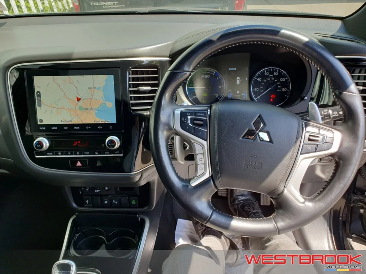 Mitsubishi Outlander EXCEED PHEV CVT - Image 3