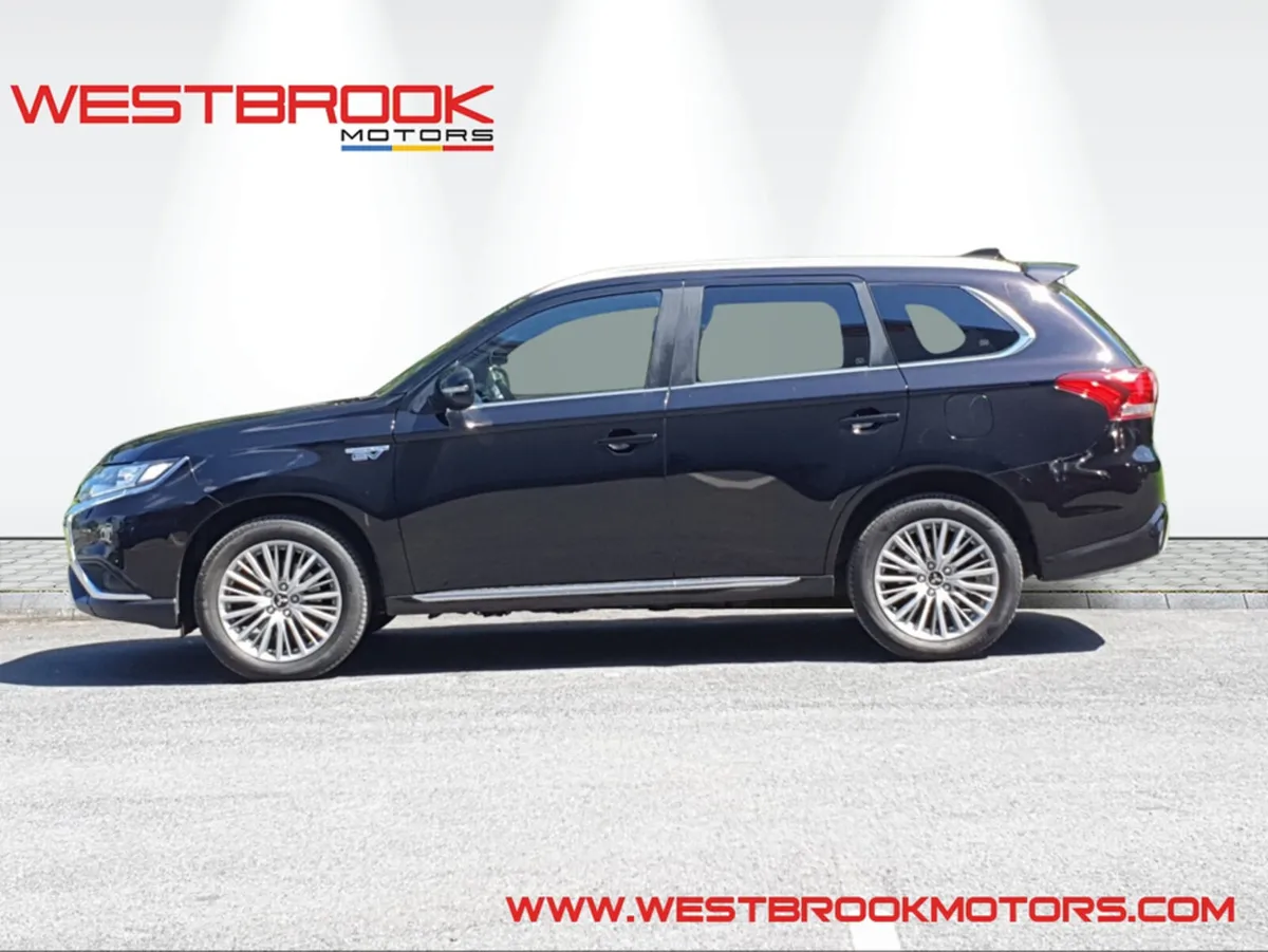 Mitsubishi Outlander EXCEED PHEV CVT - Image 4