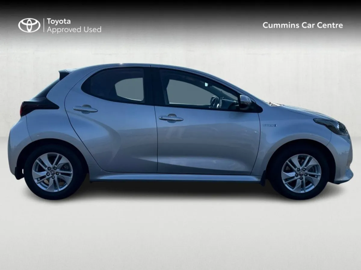 Toyota Yaris Hybrid Luna 4DR Auto - Image 3