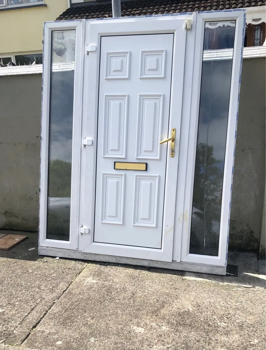 Beautiful High Quality Single Door Side Panel