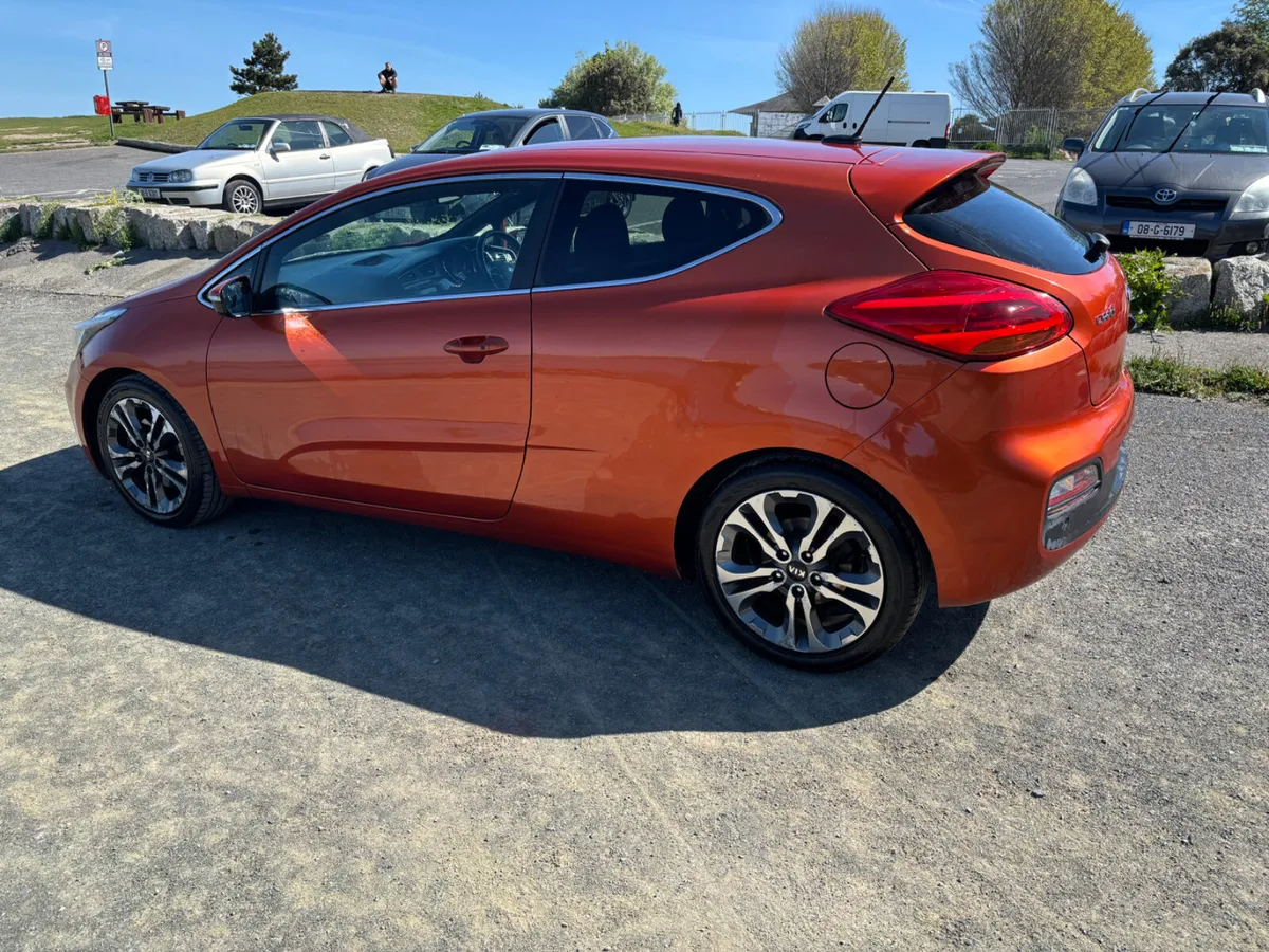 141 Kia Proceed (1.6 Diesel) - Image 3