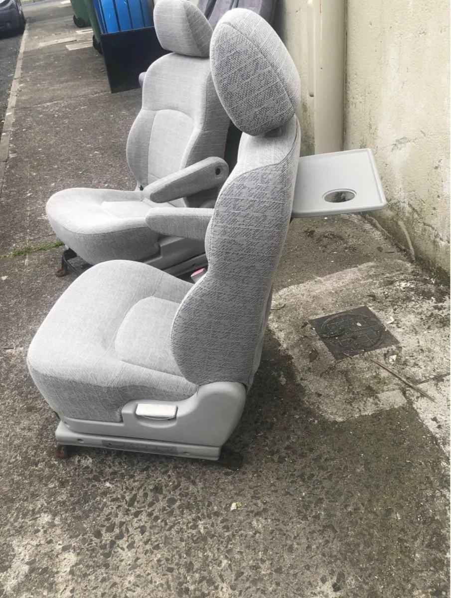 SWIVEL CAMPER MOTORHOME CAPTAIN FRONT SEATS - Image 3