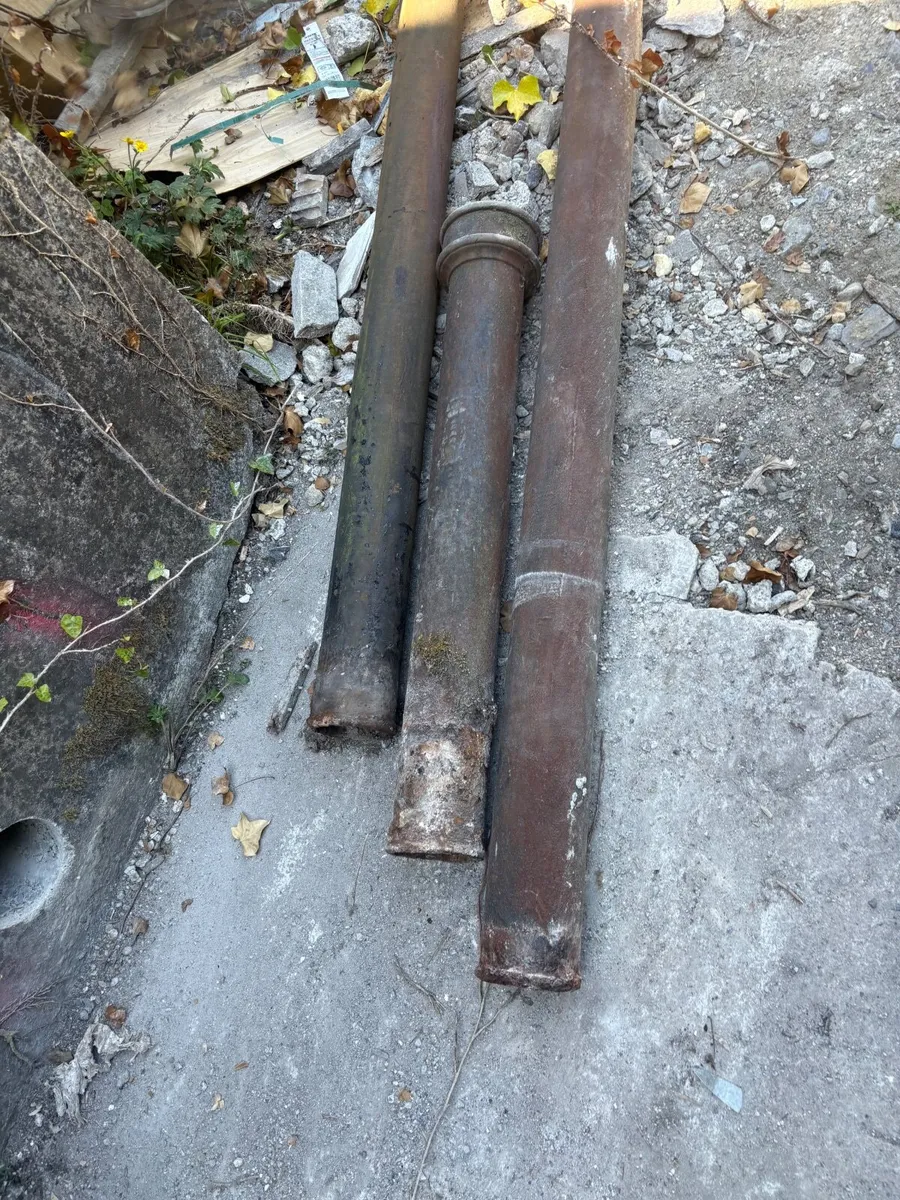 Salvaged antique 4 inch downpipe - Image 3