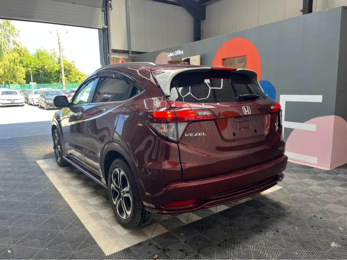 Honda Vezel 1.5 Hybrid / 34k KMs / Heated Seats A - Image 4