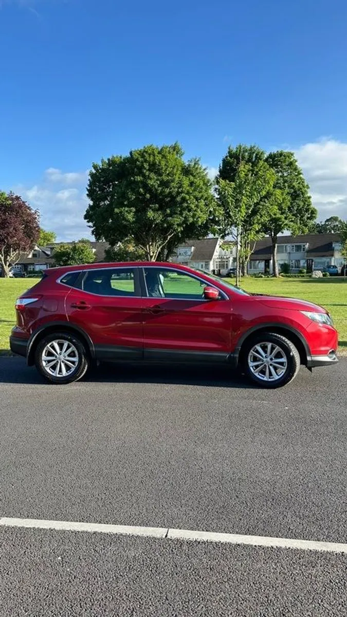 2014 Nissan Qashqai - Image 2