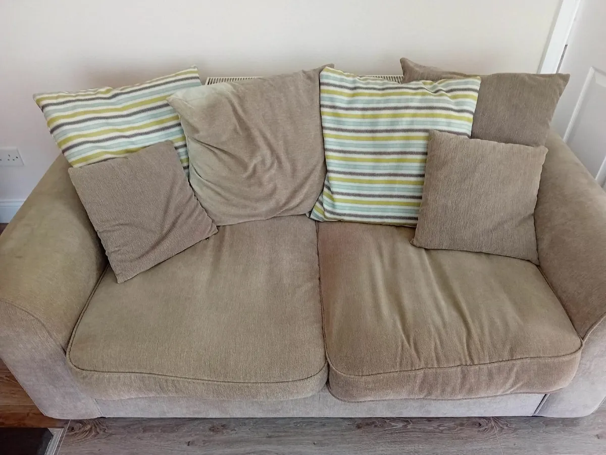 Sofas Free to Take Away from Balbriggan - Image 2