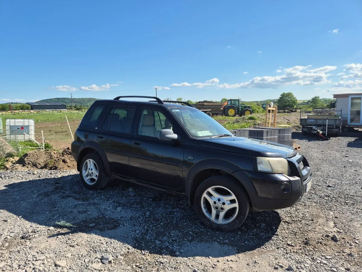 Land Rover Freelander 2005 with Tax & recent NCT - Image 2