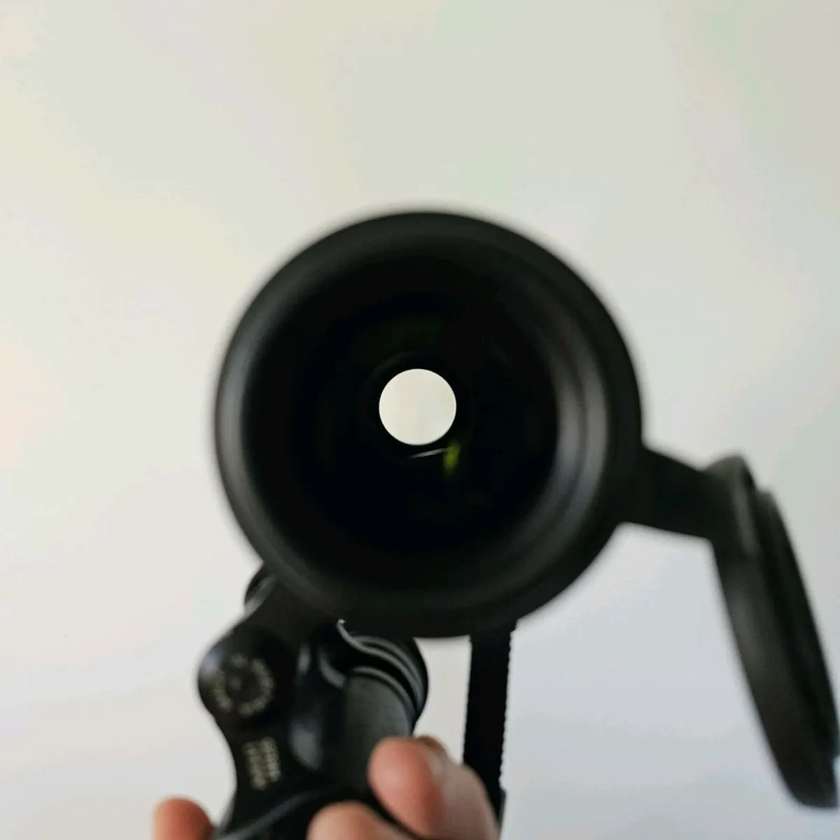 Swarovksi 10 x 40 W Habicht Binoculars - Image 4