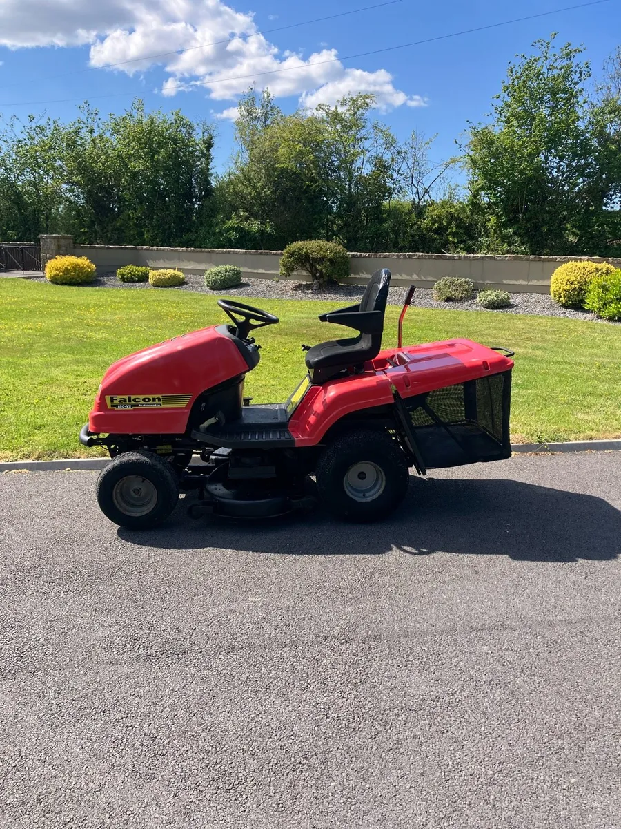 Ride on lawnmower - Image 4