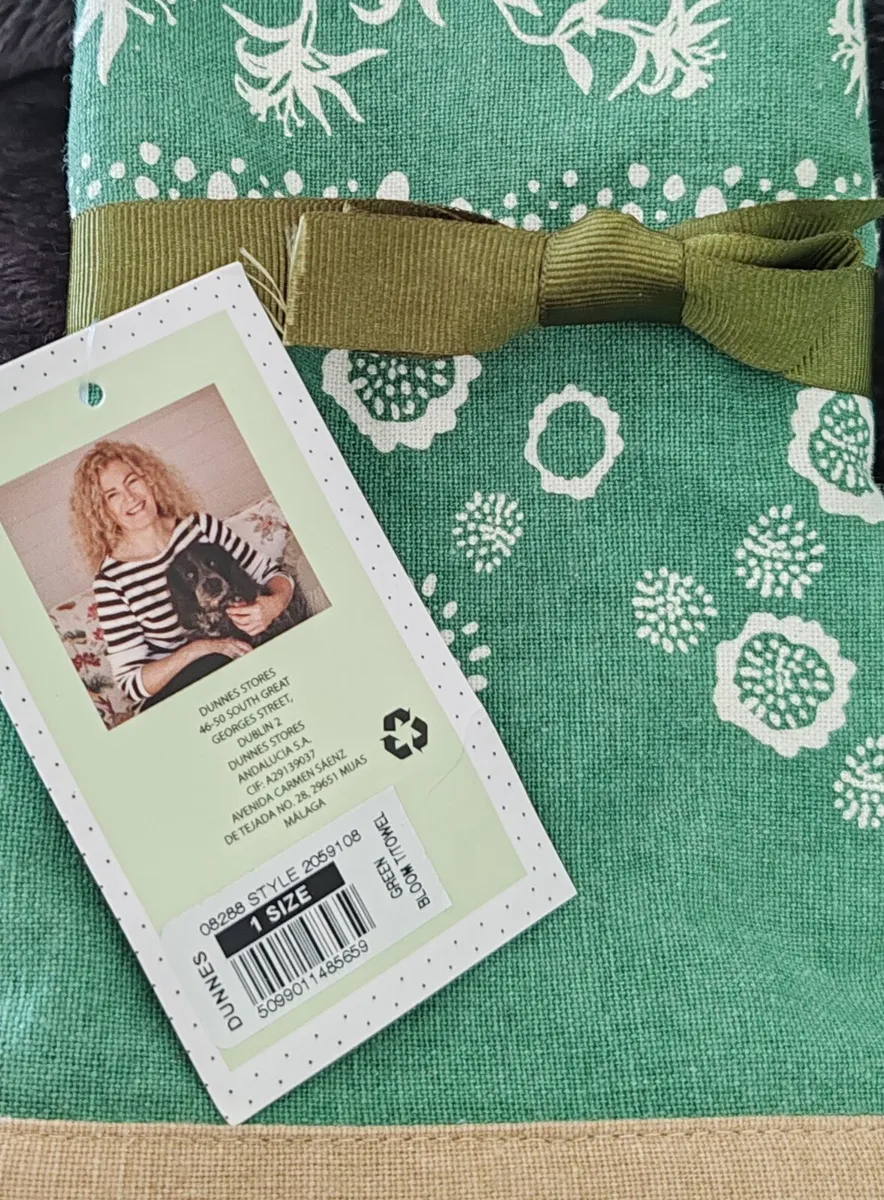 Carolyn Donnelly T Towel - Image 2